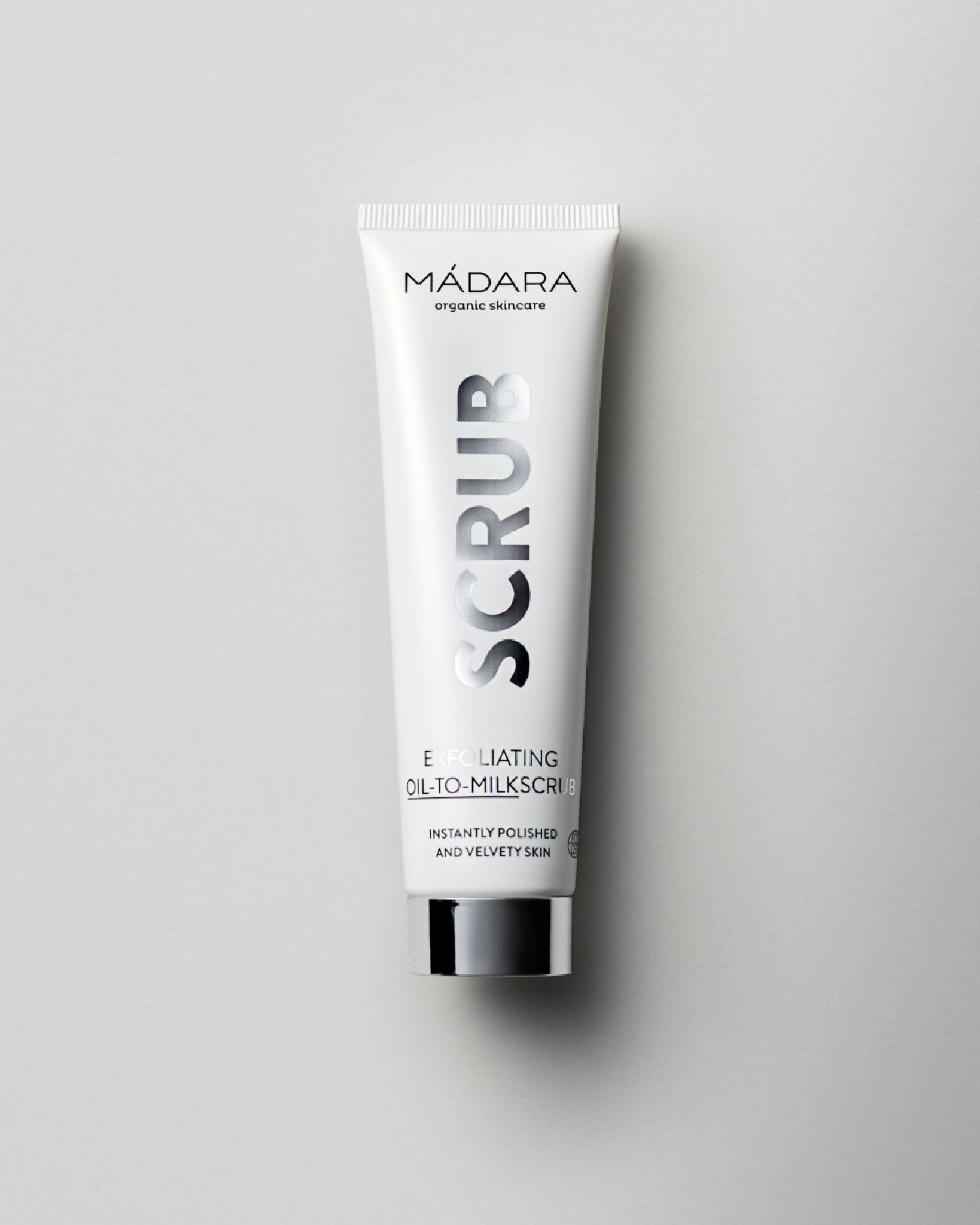 Exfoliating Oil-To-Milk Scrub